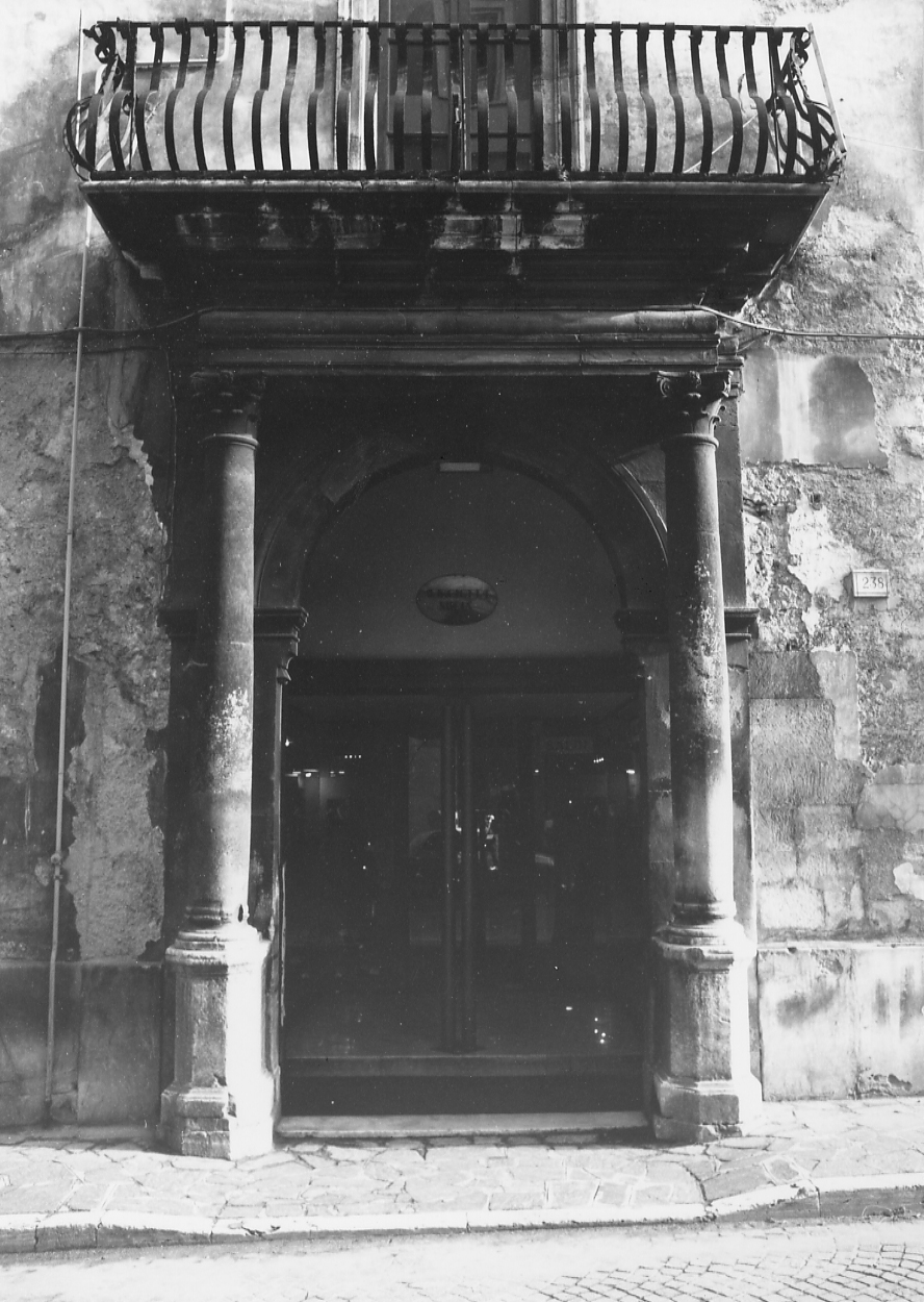 portale, opera isolata - ambito abruzzese (sec. XVIII)