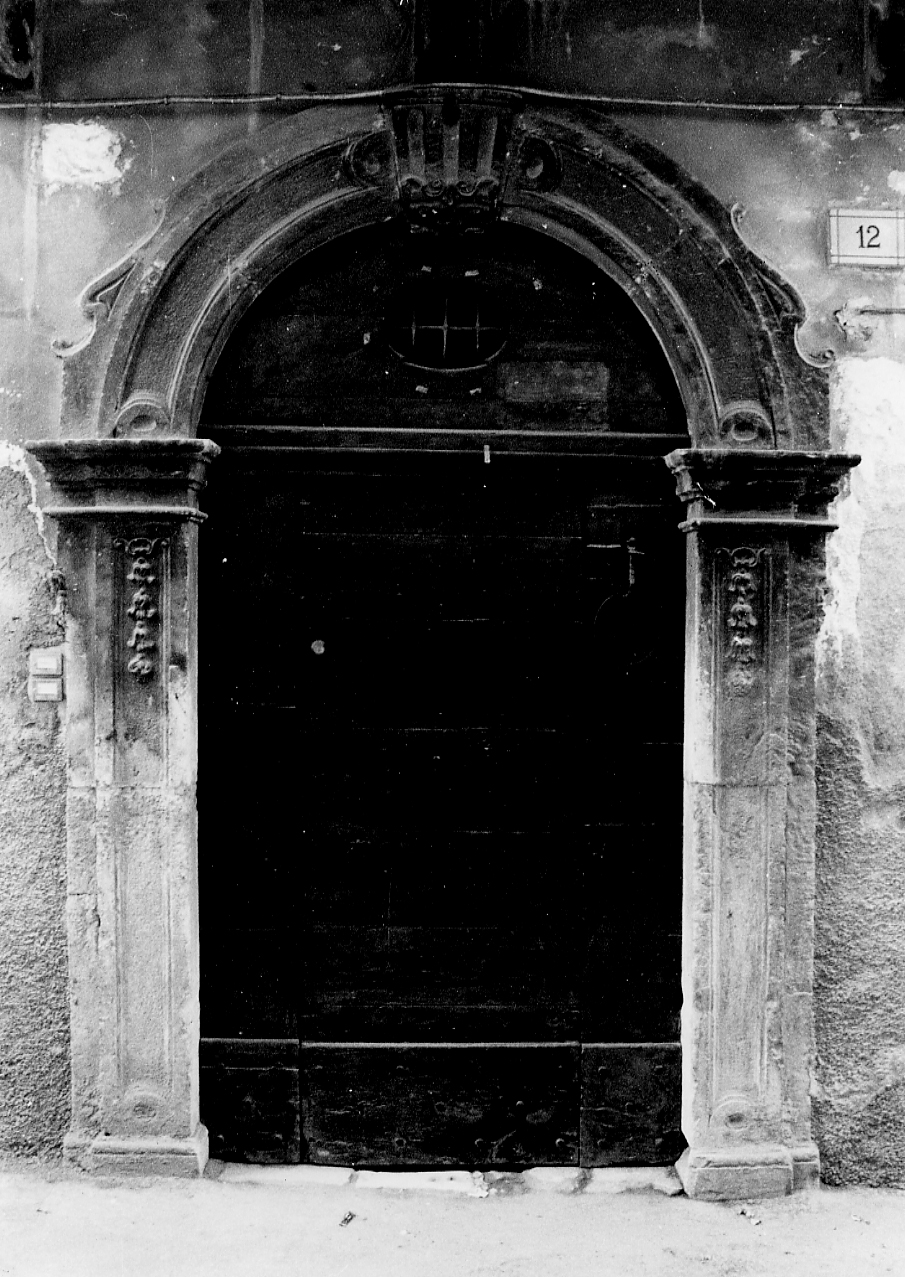portale, opera isolata - ambito abruzzese (fine/inizio secc. XVII/ XVIII)