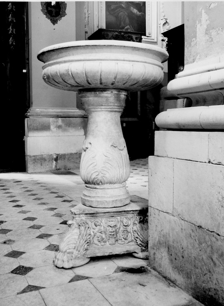 acquasantiera - bottega abruzzese (sec. XVII)