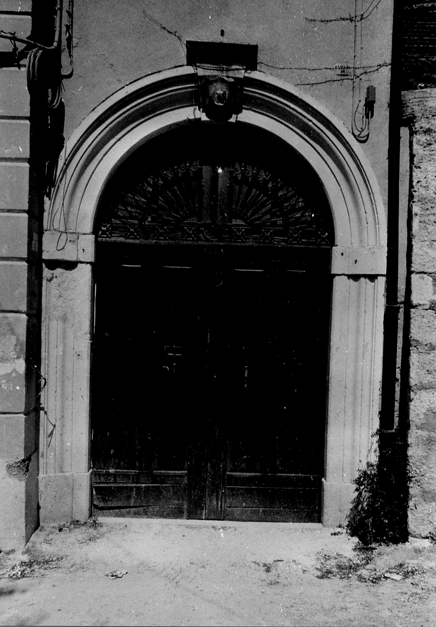 portale, opera isolata - bottega abruzzese (sec. XIX)