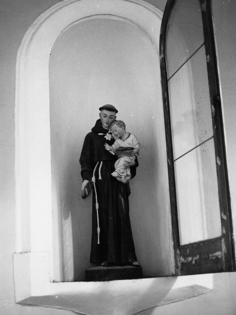 S. Antonio da Padova ed il Bambino Gesu' (statua) - ambito dell'Italia centrale (inizio sec. XX)