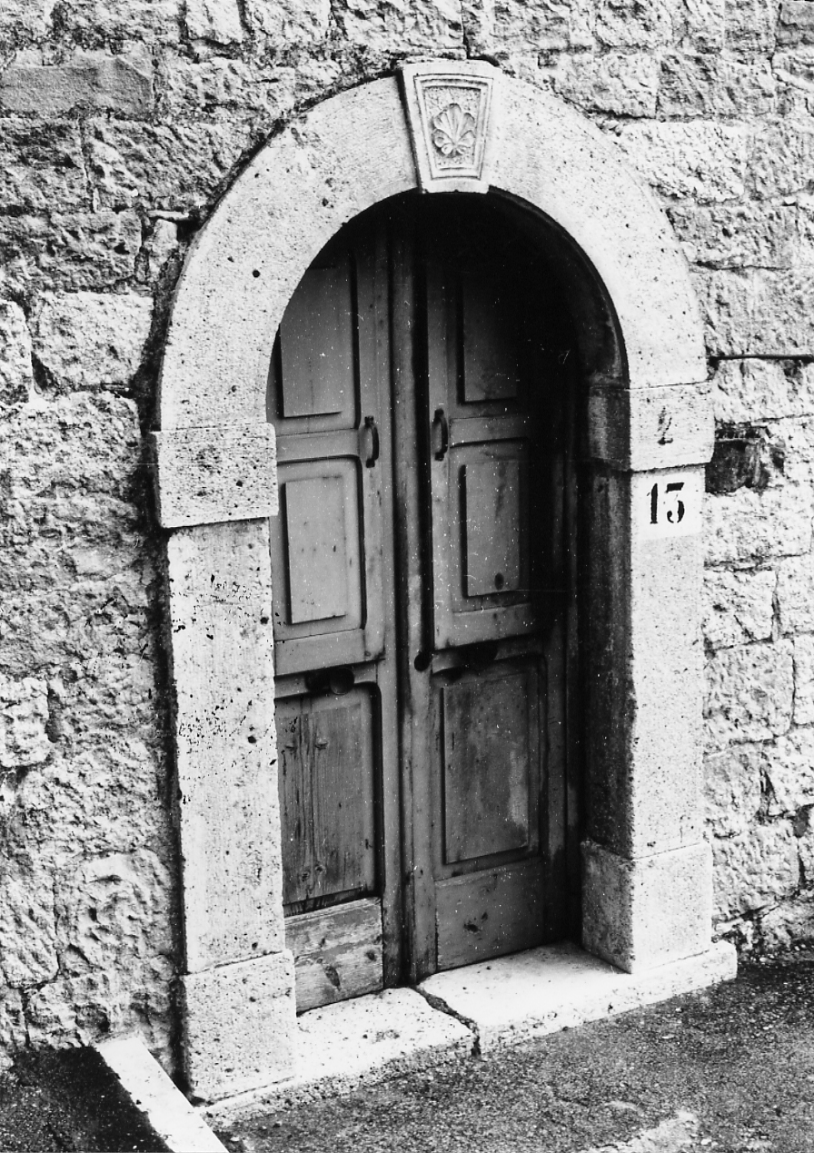 portale, opera isolata - bottega abruzzese (seconda metà sec. XIX)