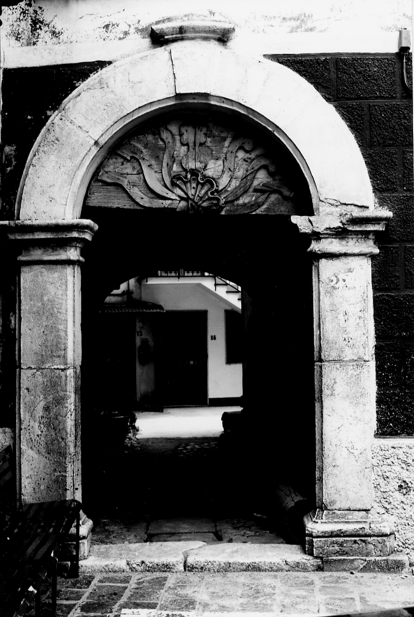 portale, opera isolata - bottega abruzzese (seconda metà sec. XVIII)