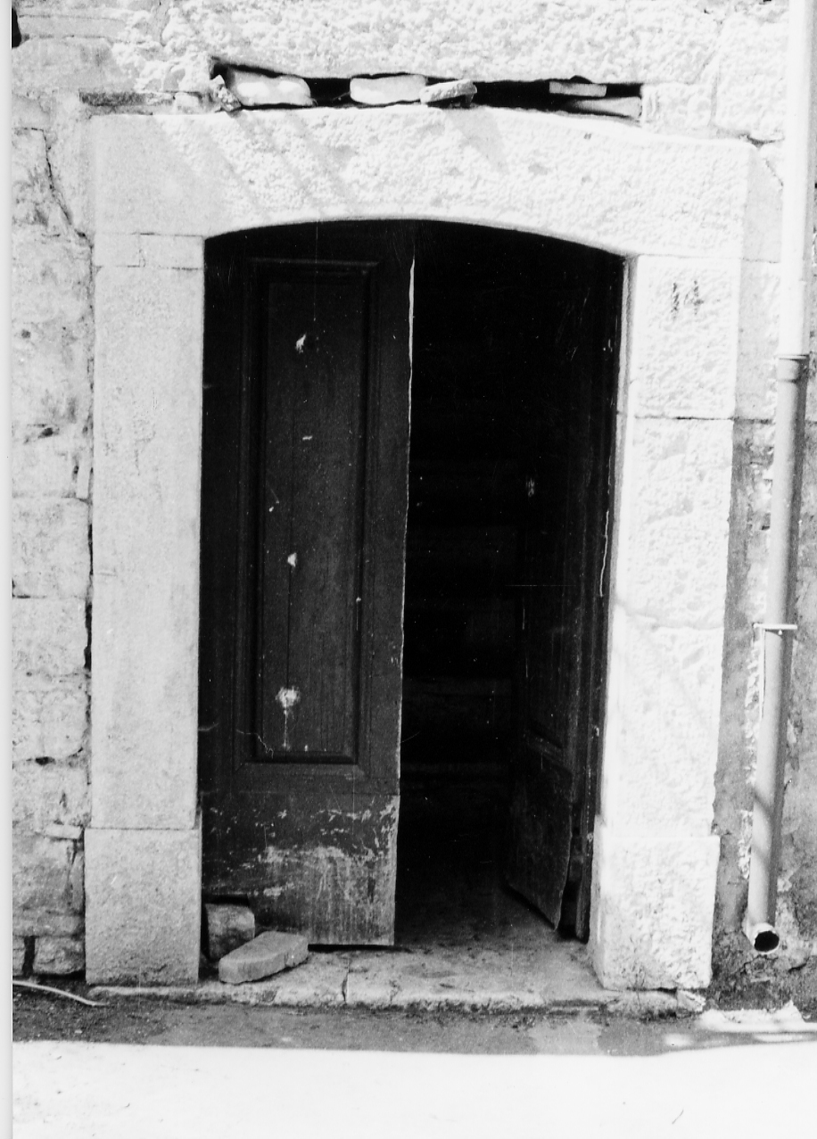 portale, elemento d'insieme - ambito abruzzese (sec. XX)