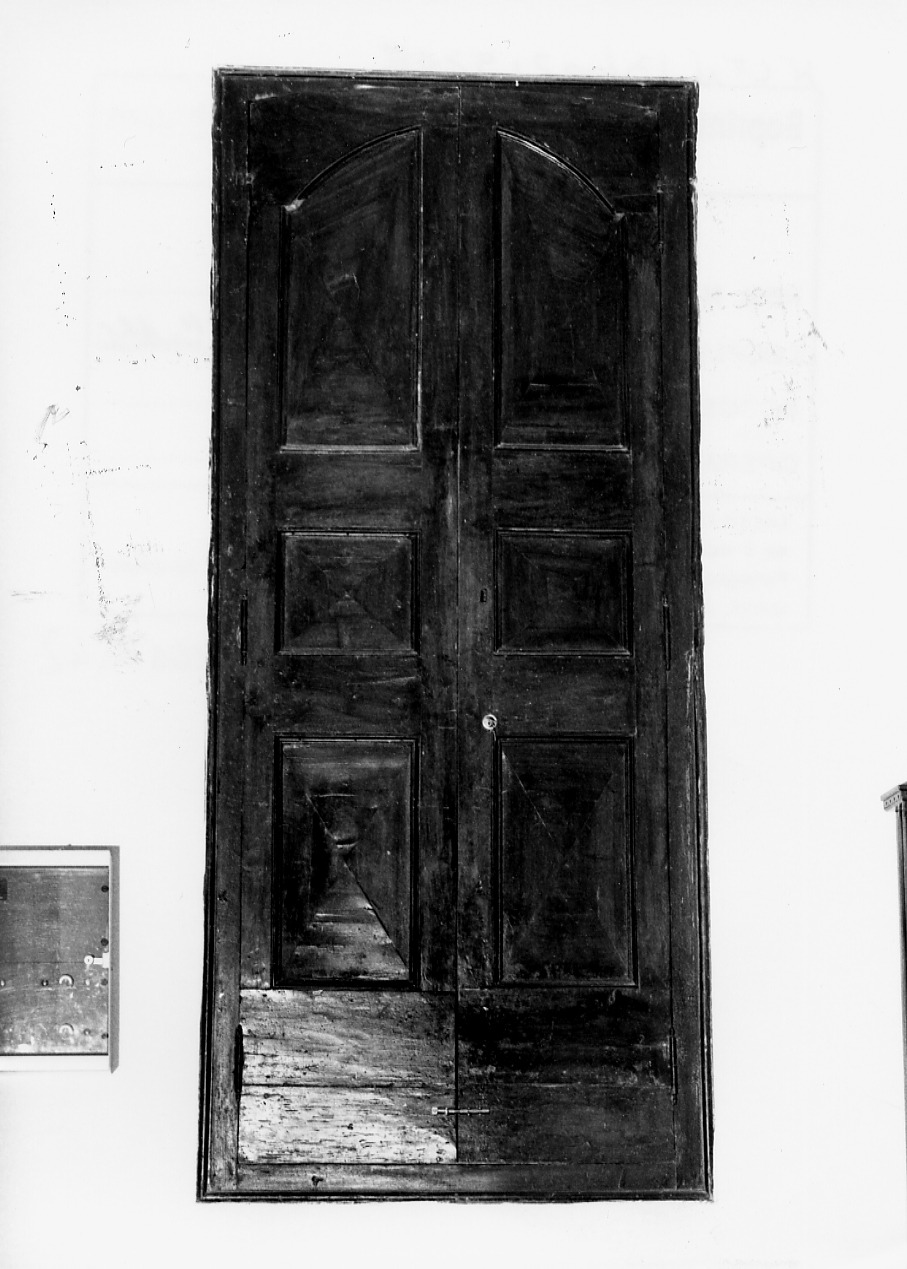 MOTIVI DECORATIVI GEOMETRICI (armadio - a muro) - ambito abruzzese (sec. XIX)