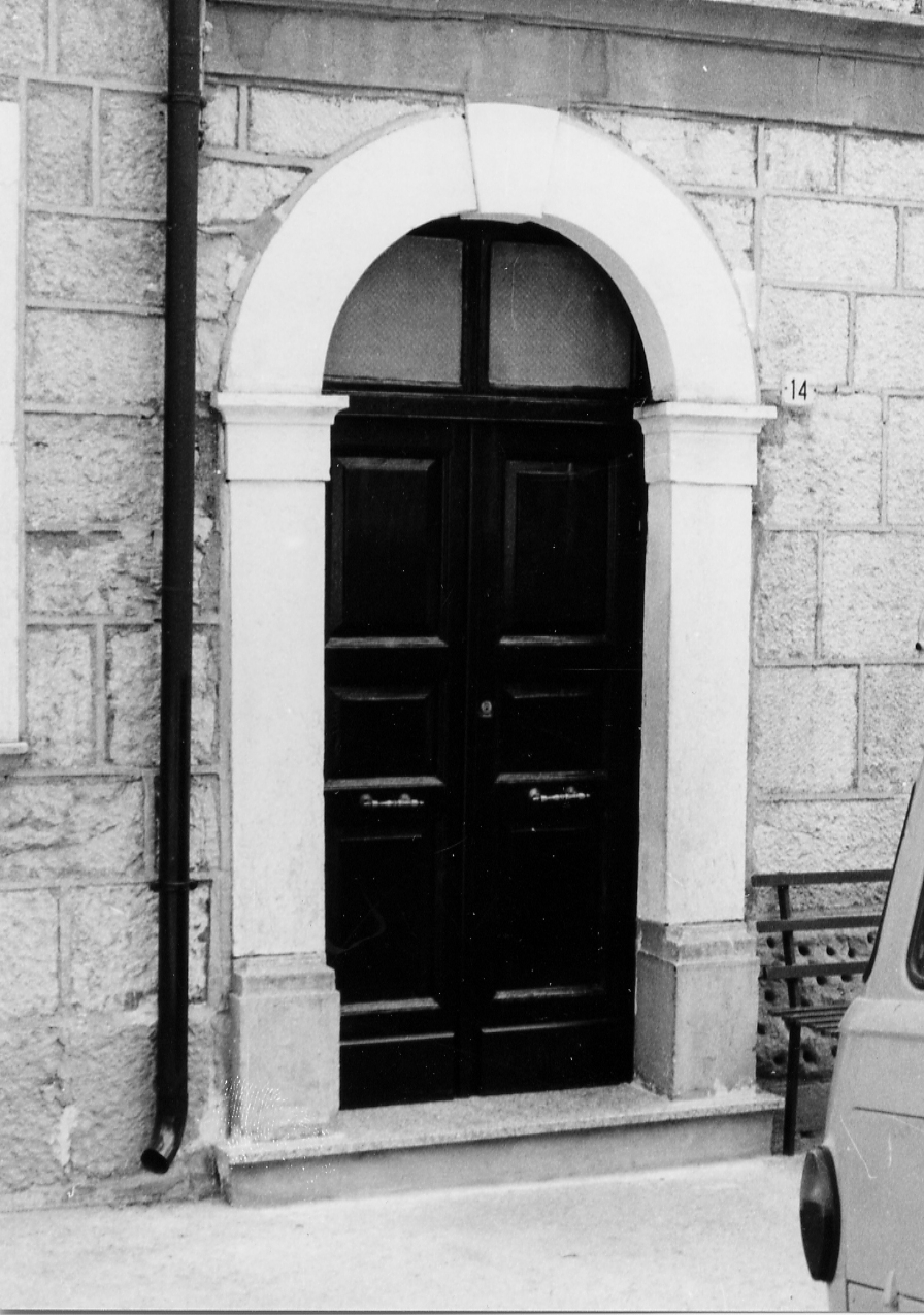 portale, elemento d'insieme - ambito abruzzese (sec. XX)