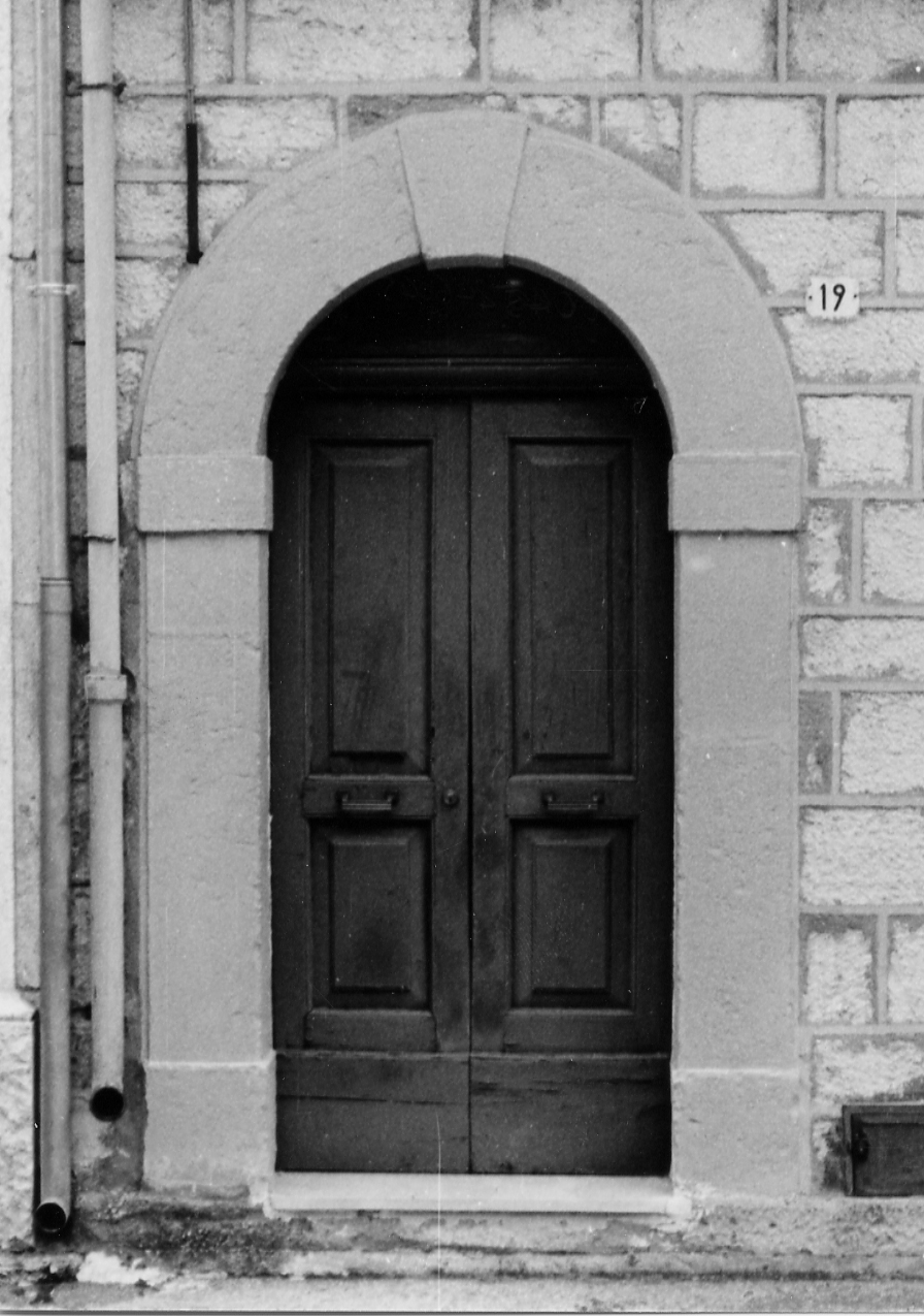 portale, elemento d'insieme - ambito abruzzese (sec. XX)