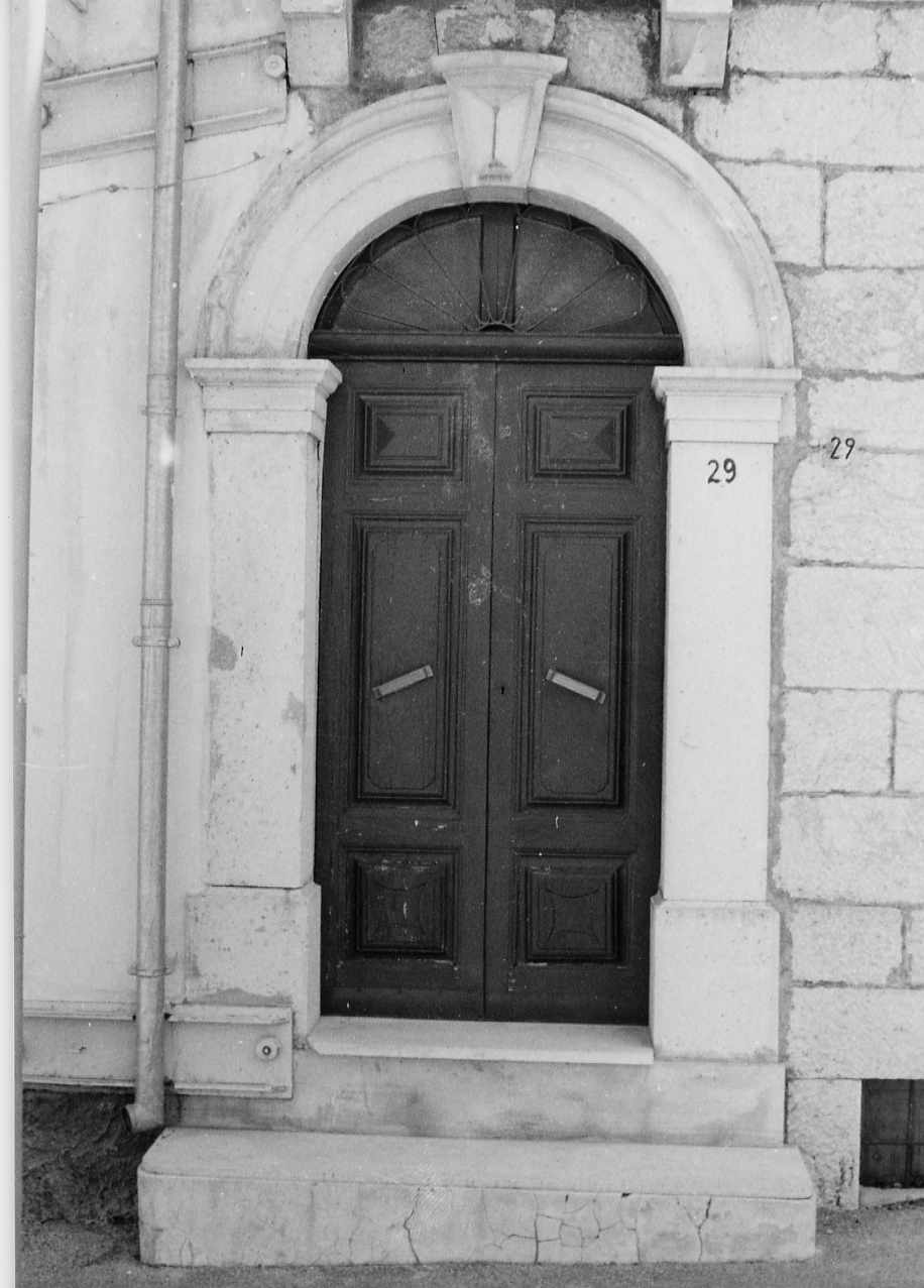 portale, elemento d'insieme - ambito abruzzese (sec. XX)