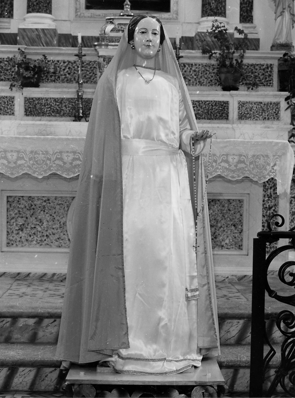 MADONNA DEL ROSARIO (statua vestita) di Tenaglia Luigi (sec. XIX)