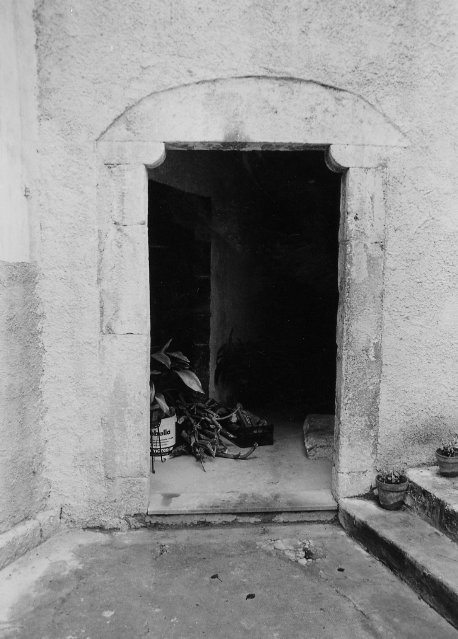 portale, opera isolata - bottega abruzzese (sec. XVIII)