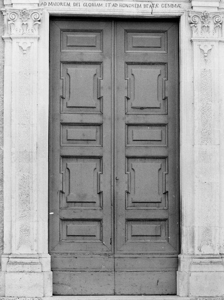 porta - a due battenti - bottega abruzzese (sec. XIX)