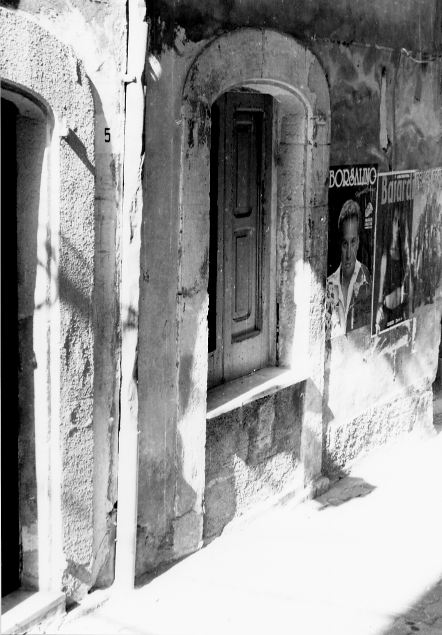 portale - bottega abruzzese (fine/inizio secc. XIX/ XX)