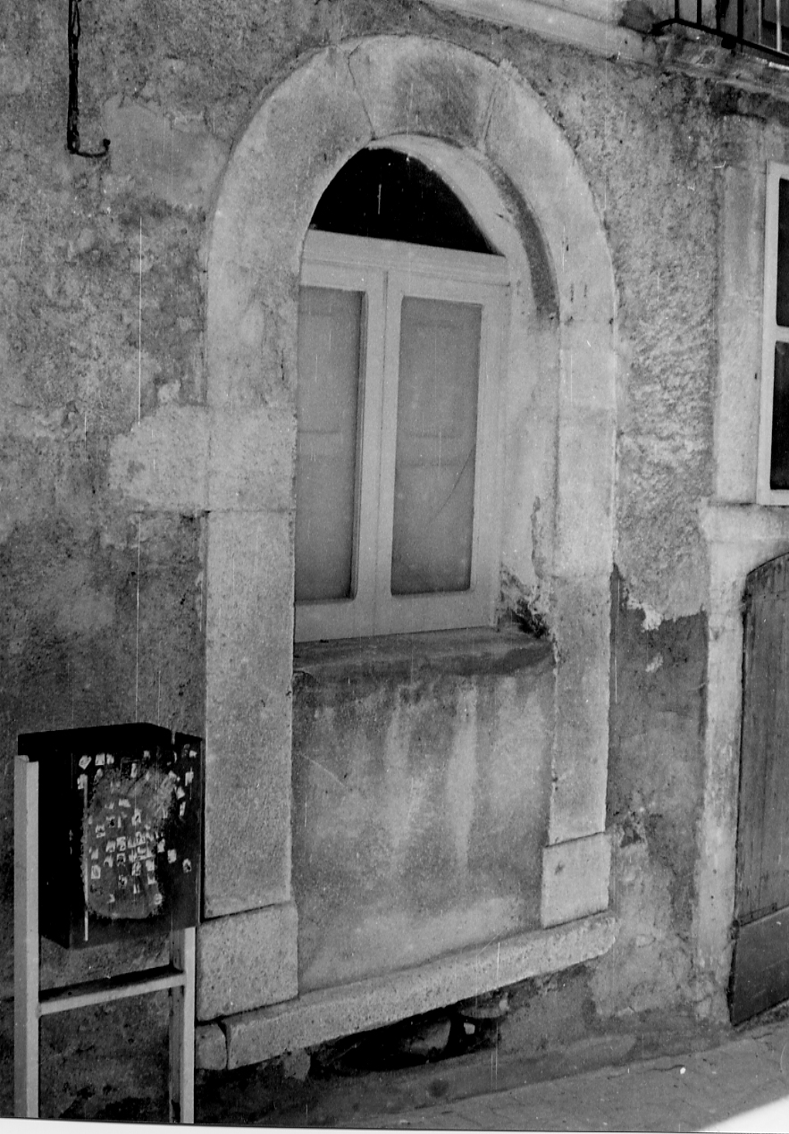 portale - bottega abruzzese (fine/inizio secc. XIX/ XX)