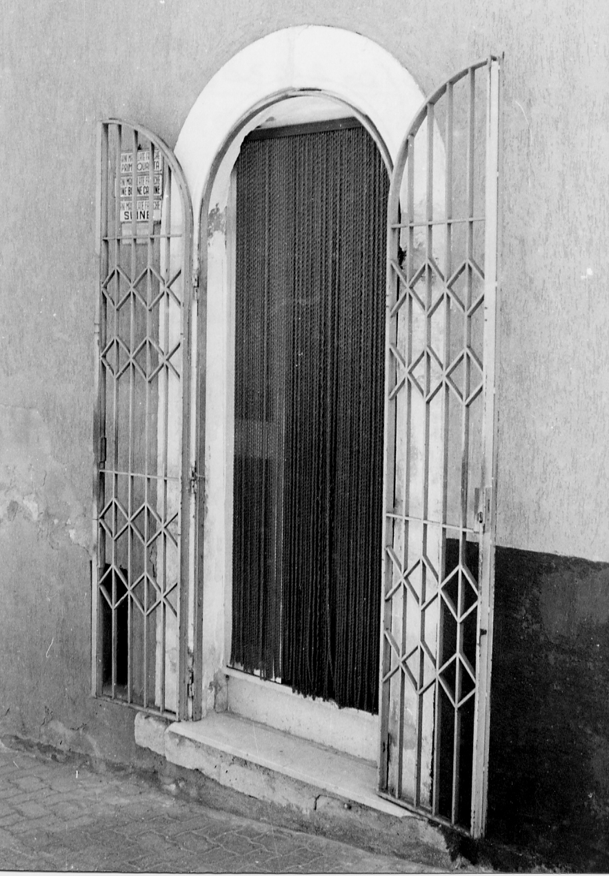 portale - bottega abruzzese (fine/inizio secc. XIX/ XX)