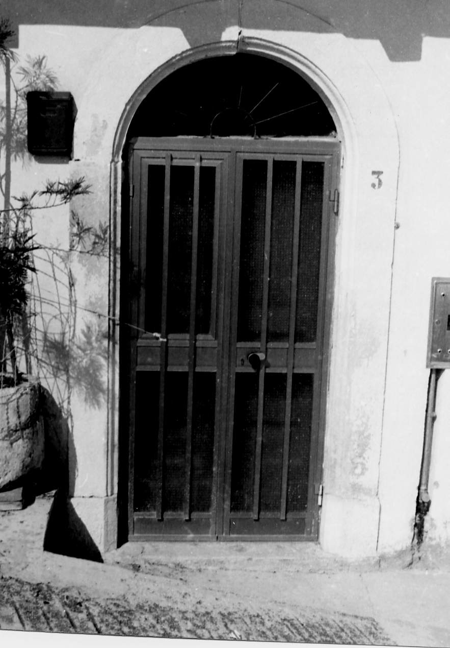 portale - bottega abruzzese (sec. XIX)