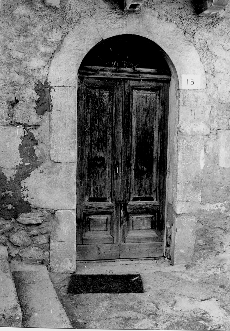 portale - bottega abruzzese (fine/inizio secc. XIX/ XX)