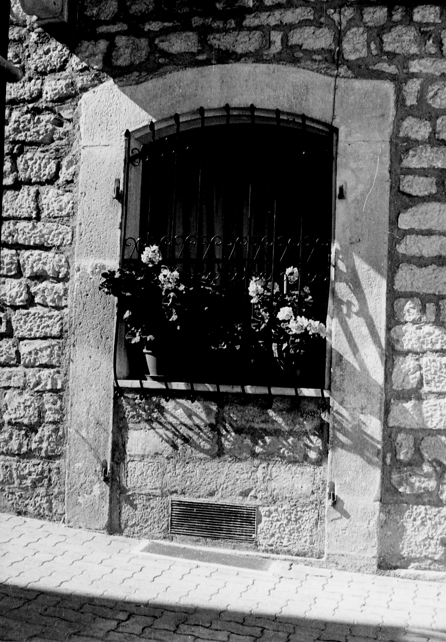 portale - bottega abruzzese (fine/inizio secc. XIX/ XX)