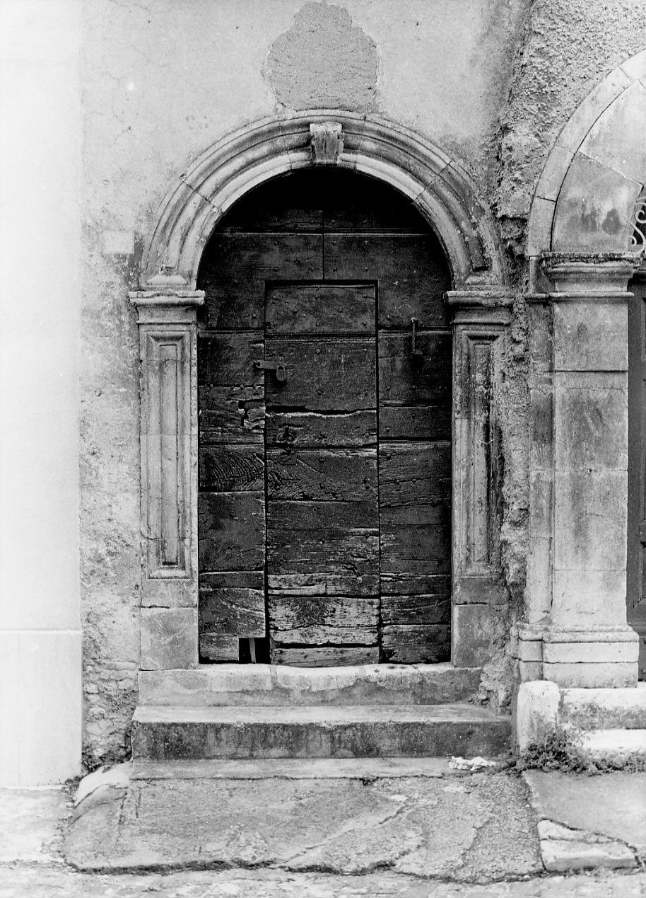 portale, opera isolata - ambito abruzzese (sec. XVIII)