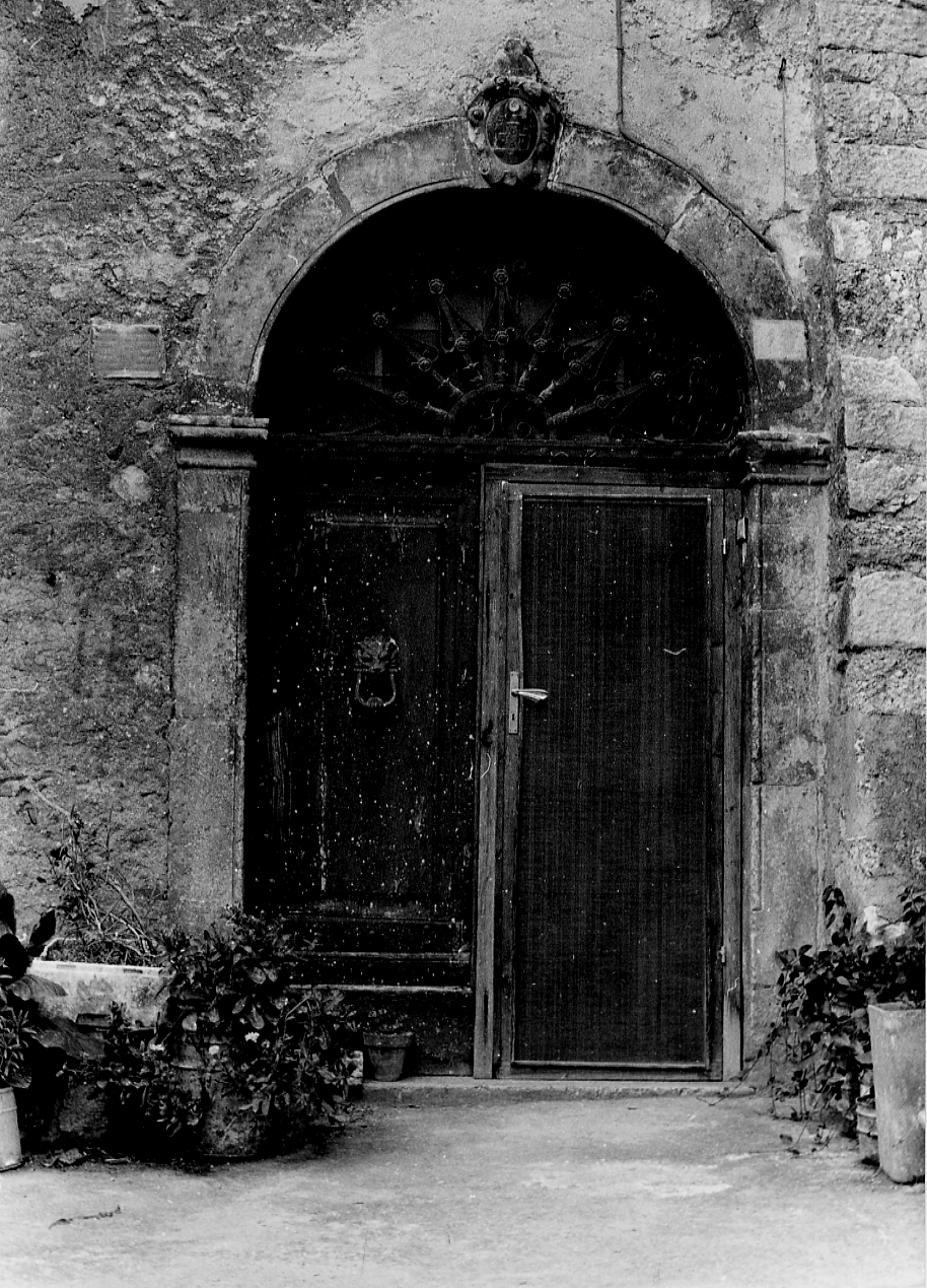 portale, opera isolata - ambito abruzzese (sec. XVII)