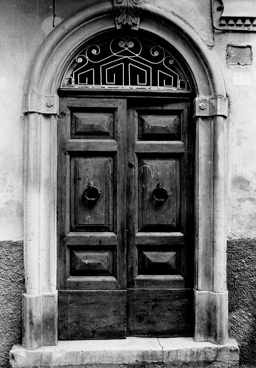 portale, opera isolata - ambito abruzzese (sec. XIX)