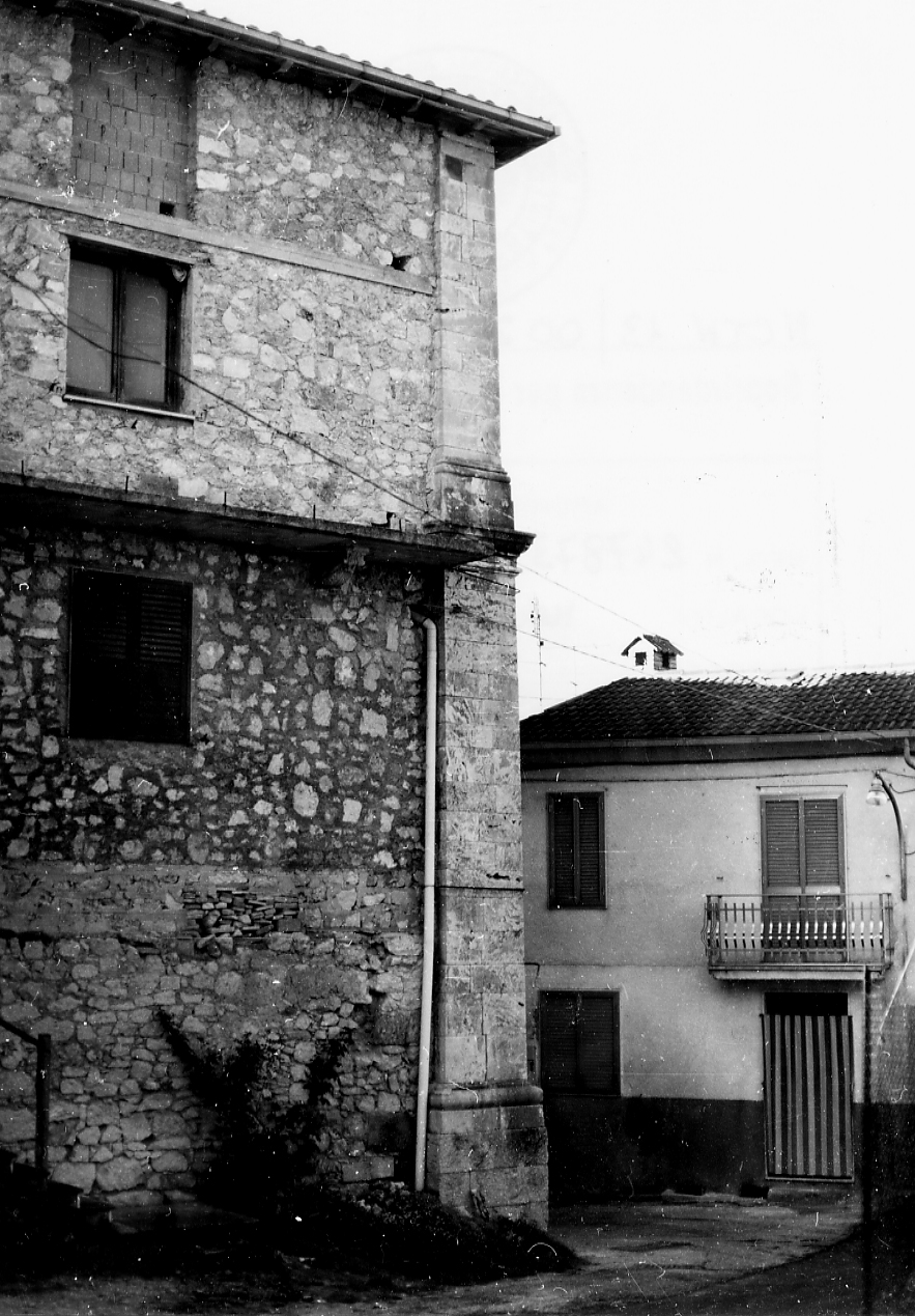 angoliera, serie - ambito abruzzese (secc. XIX/ XX)