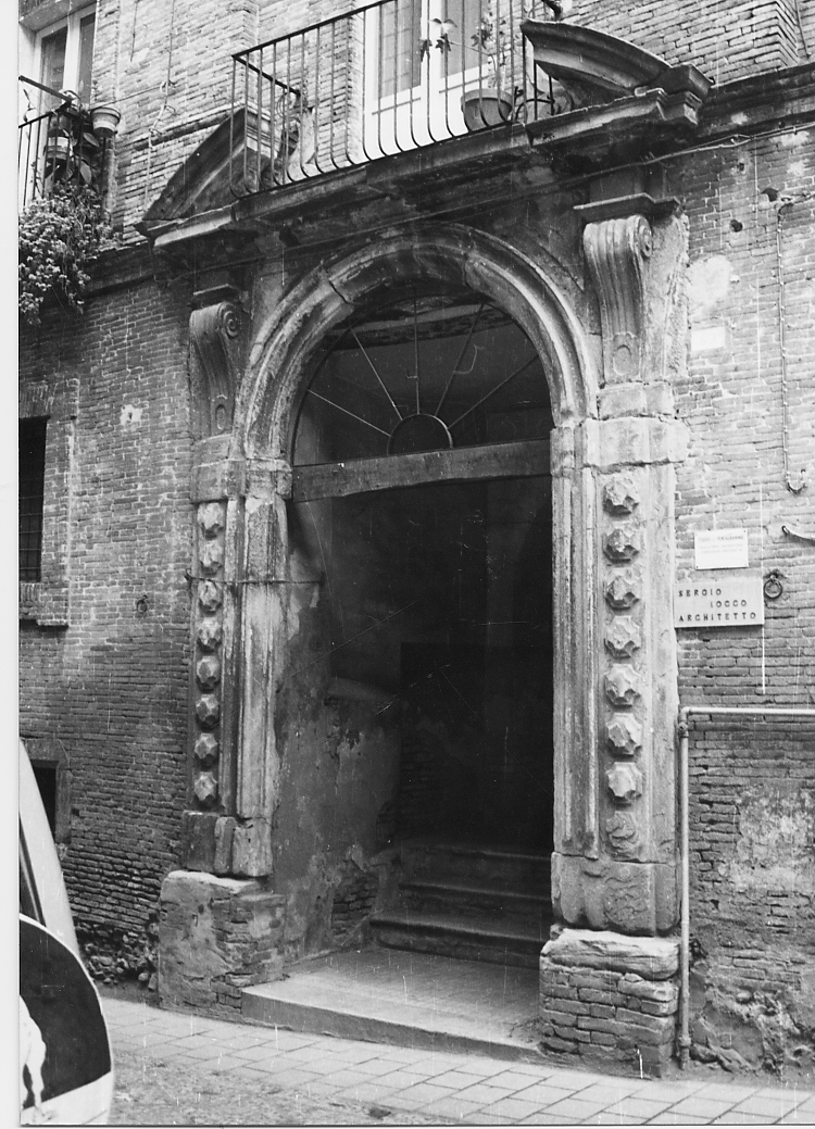 STEMMA (portale, elemento d'insieme) - ambito abruzzese (sec. I)