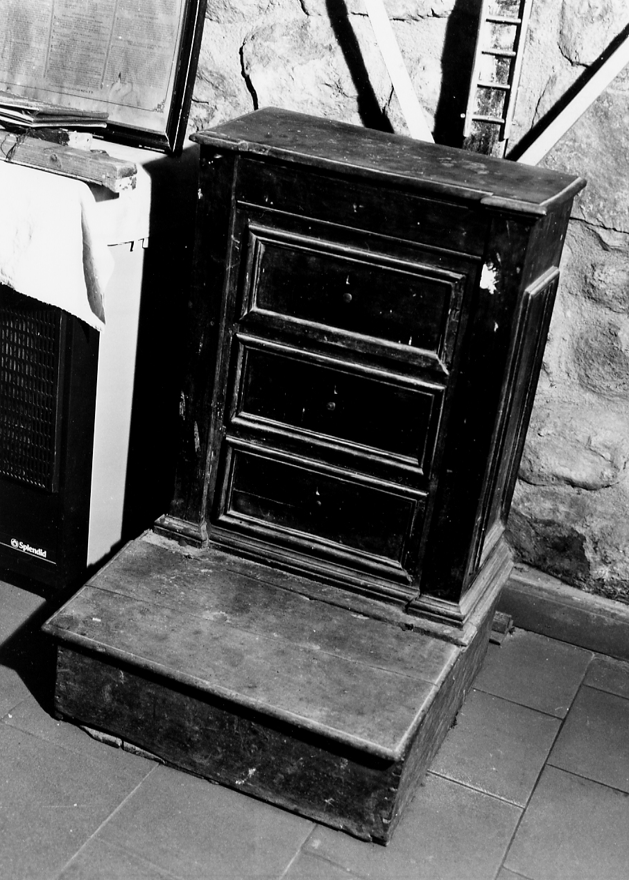 inginocchiatoio, opera isolata - ambito Italia centrale (sec. XVIII)