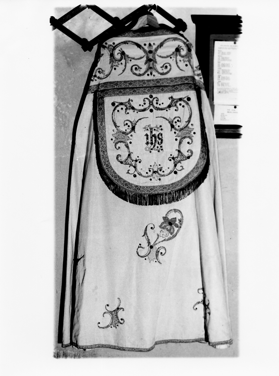 piviale, opera isolata - ambito abruzzese (sec. XX)