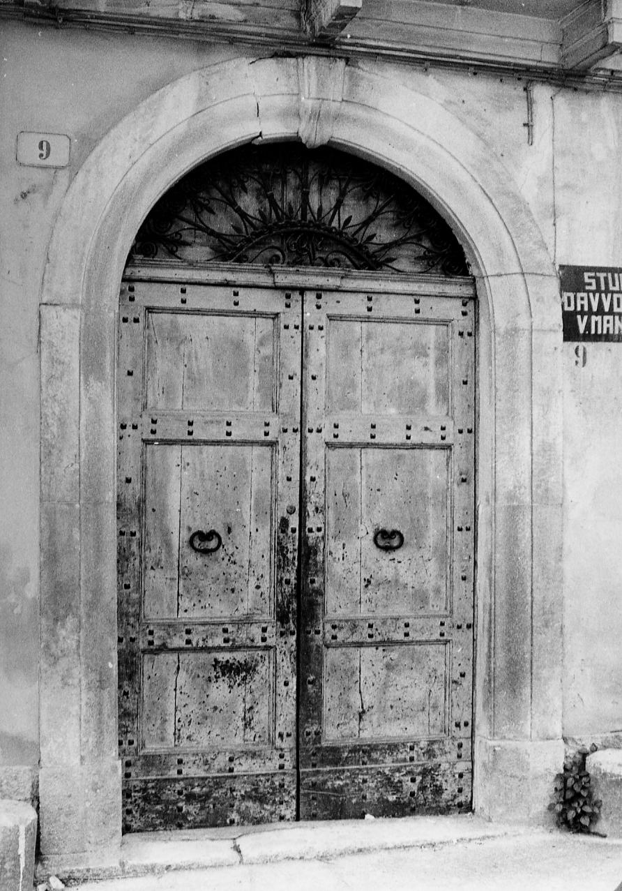 portale, elemento d'insieme - ambito abruzzese (sec. XIX)