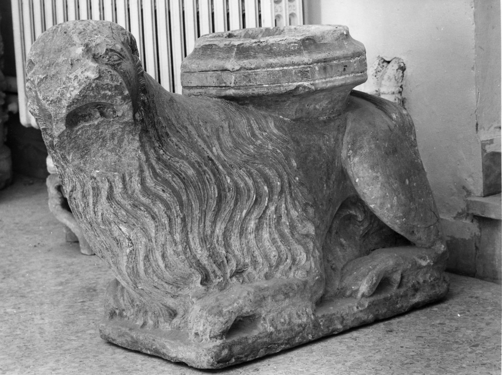 LEONE (scultura) - ambito abruzzese (fine/inizio secc. XIV/ XV)