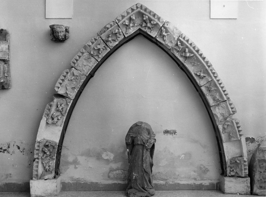 arco - ambito abruzzese (inizio sec. XV)