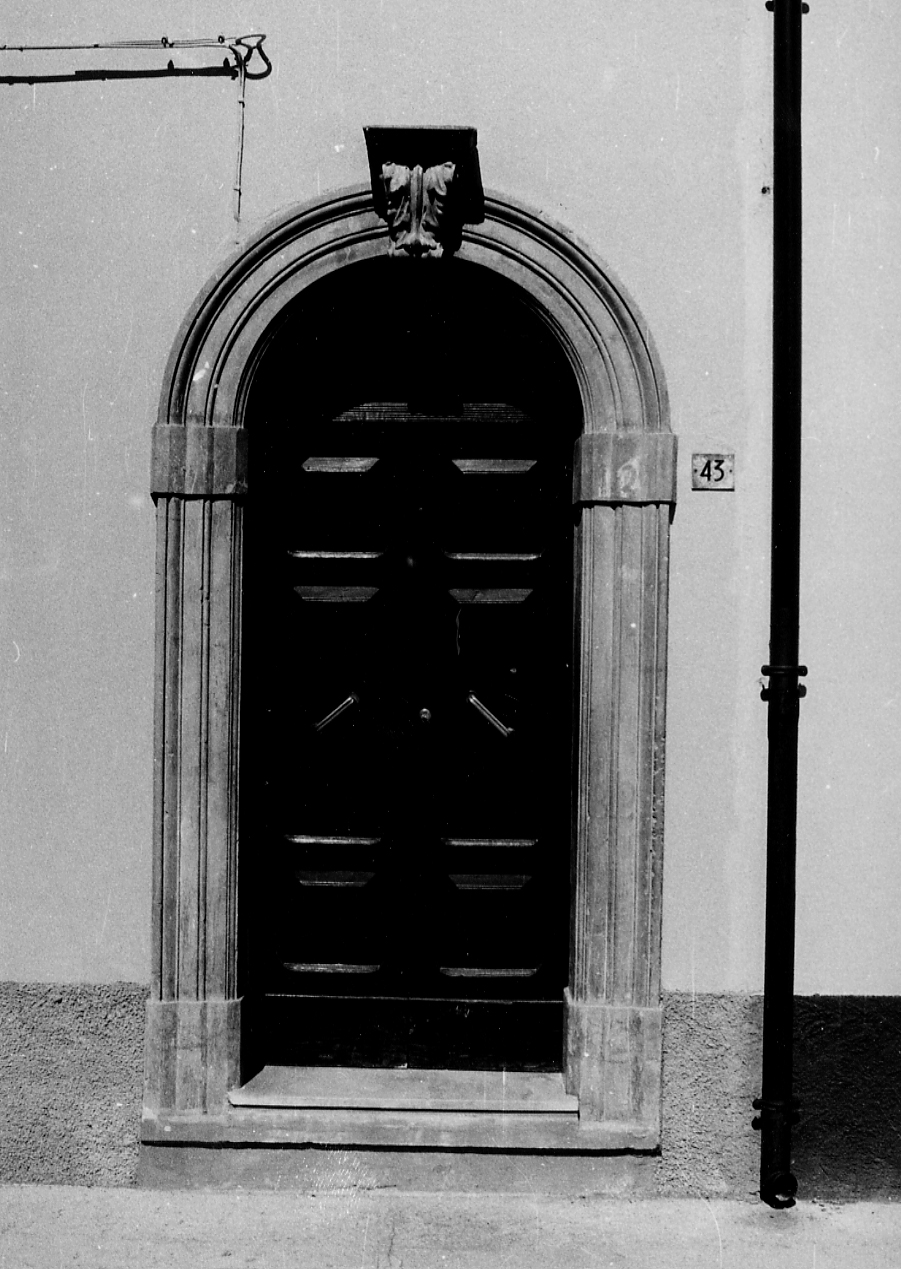 portale, elemento d'insieme - ambito abruzzese (sec. XX)