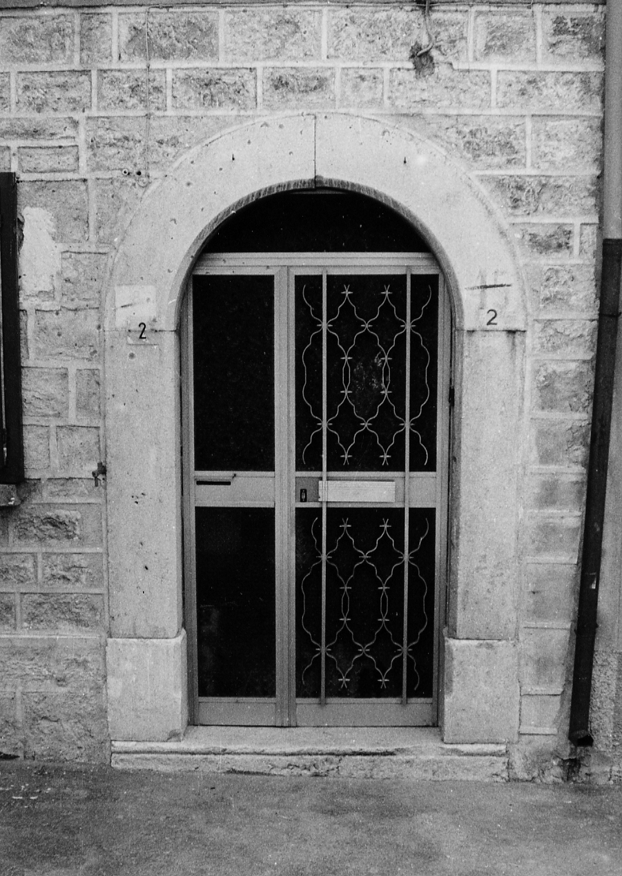 portale, elemento d'insieme - ambito abruzzese (sec. XX)