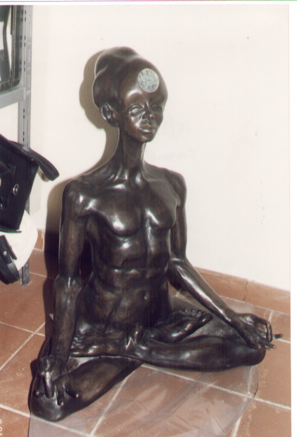 L'attesa (scultura) di Carnebianca Enzo (sec. XX)