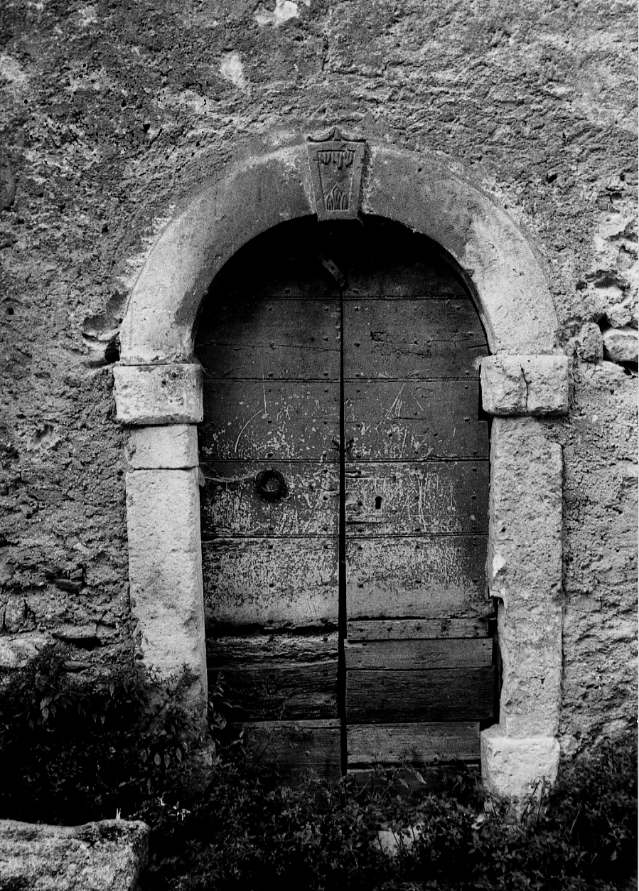 portale, opera isolata - bottega Italia centrale (fine sec. XIX)