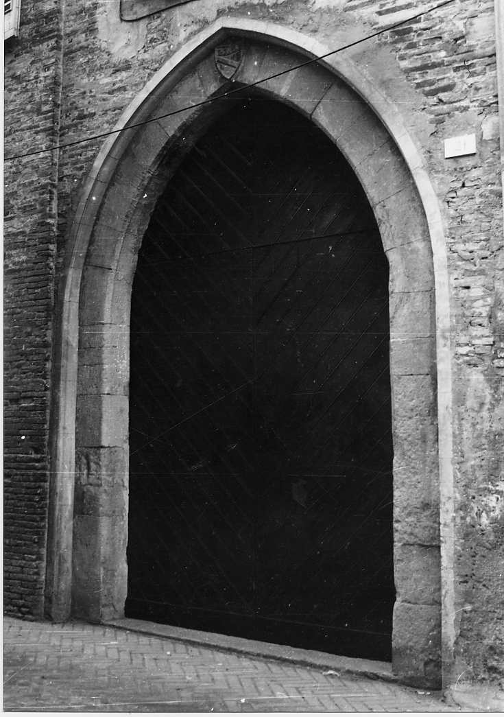 portale, elemento d'insieme - ambito abruzzese (sec. I)