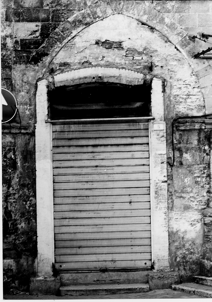 arco, serie - ambito abruzzese (sec. I)