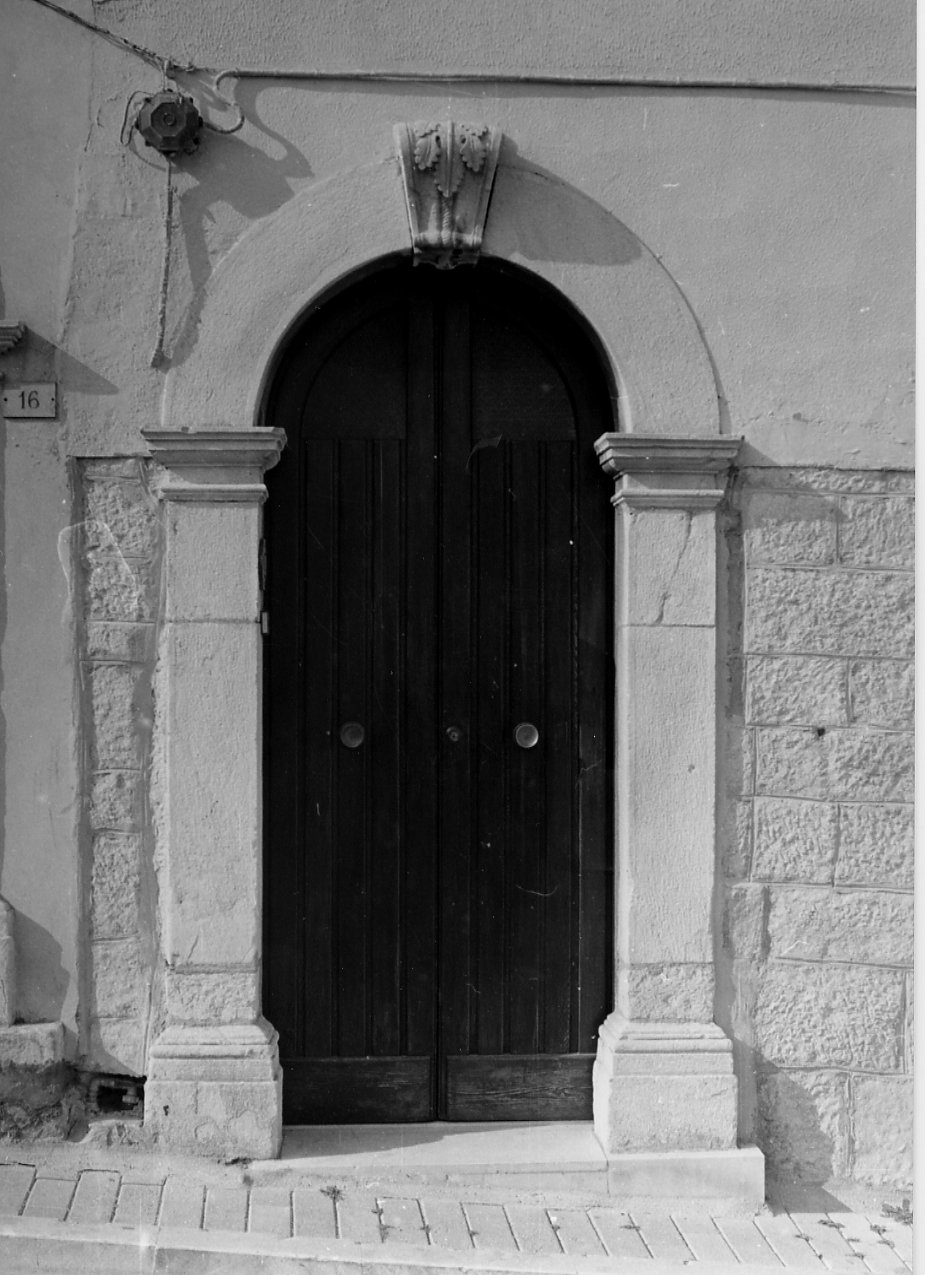 portale, elemento d'insieme - ambito abruzzese (sec. XIX)