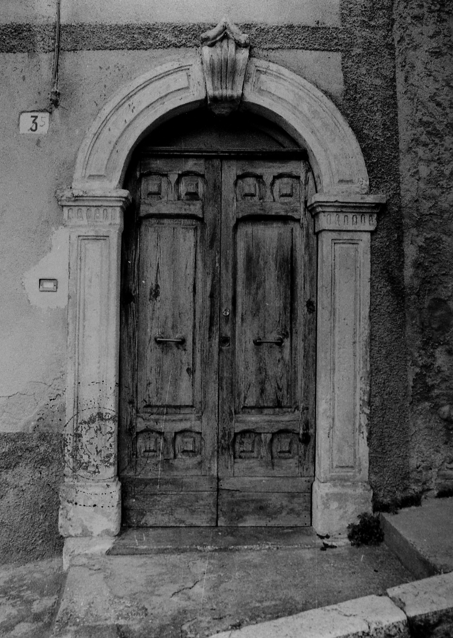 portale, opera isolata - ambito Italia centrale (sec. I)