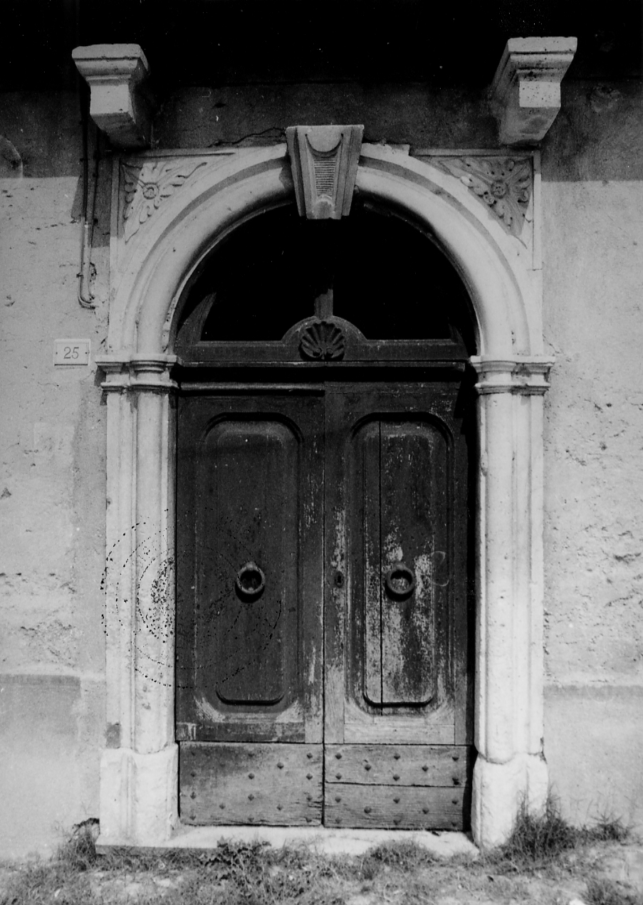 portale, opera isolata - ambito Italia centrale (inizio sec. XX)