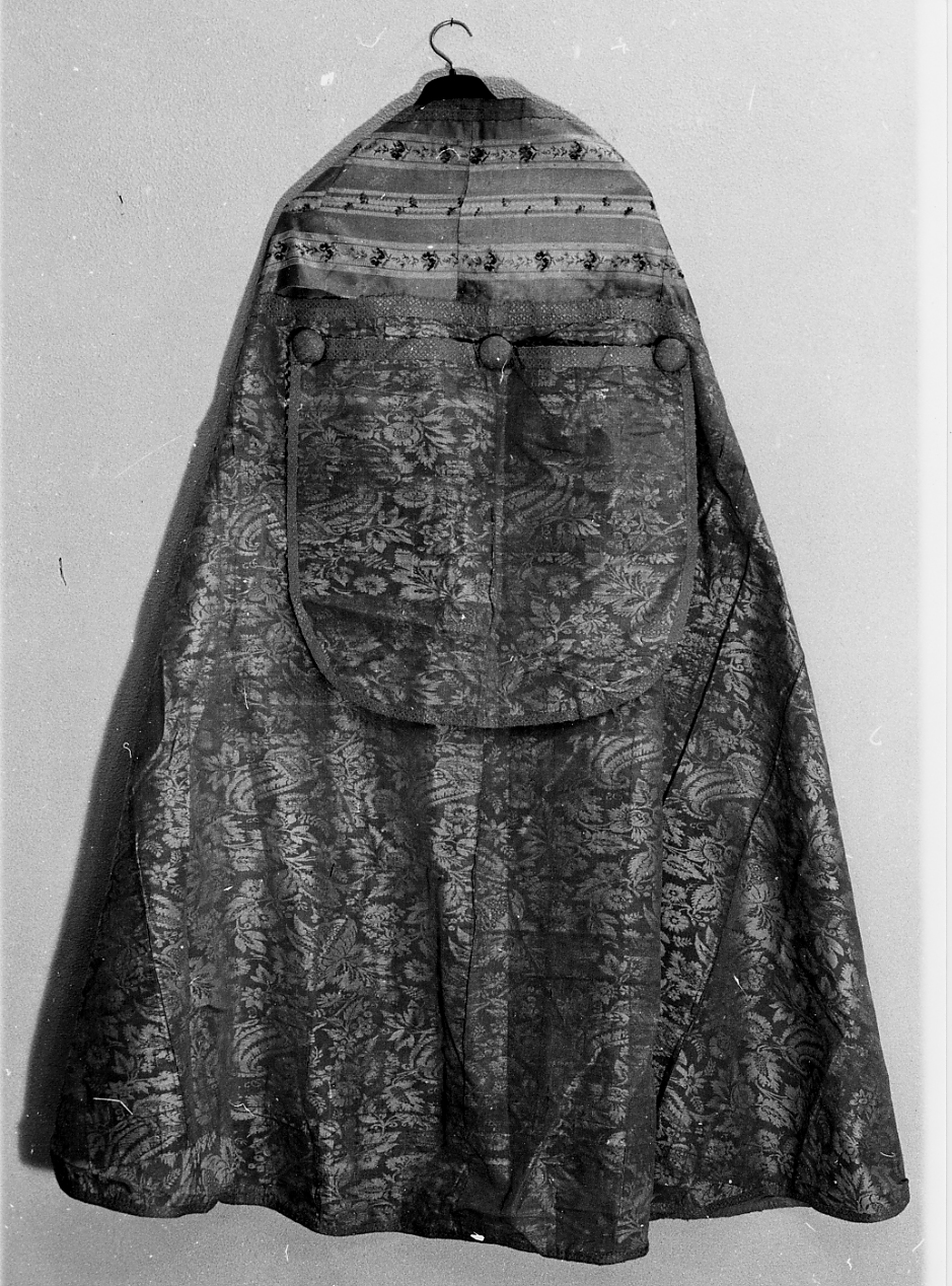 piviale - manifattura Italia centrale (sec. XVIII)