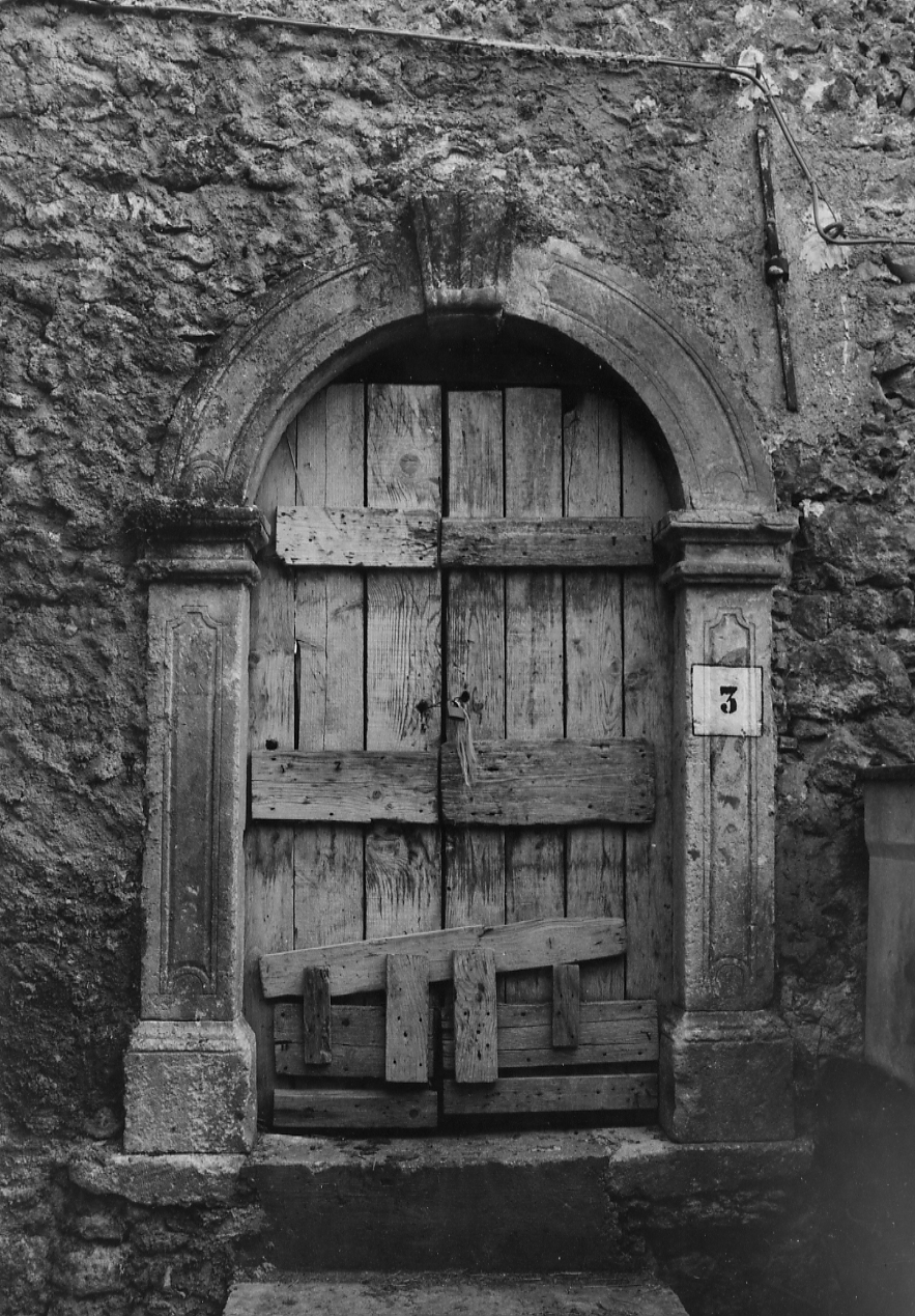 portale, opera isolata - ambito abruzzese (sec. I)