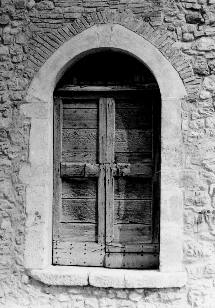 portale, elemento d'insieme - ambito abruzzese (sec. XVI)