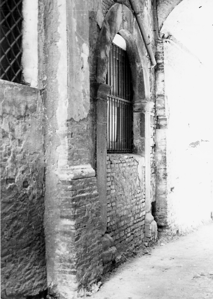 portale, elemento d'insieme - ambito abruzzese (sec. I)