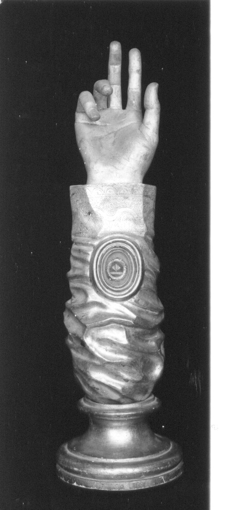 reliquiario a forma di braccio (reliquiario, opera isolata) - bottega abruzzese (sec. XVIII)