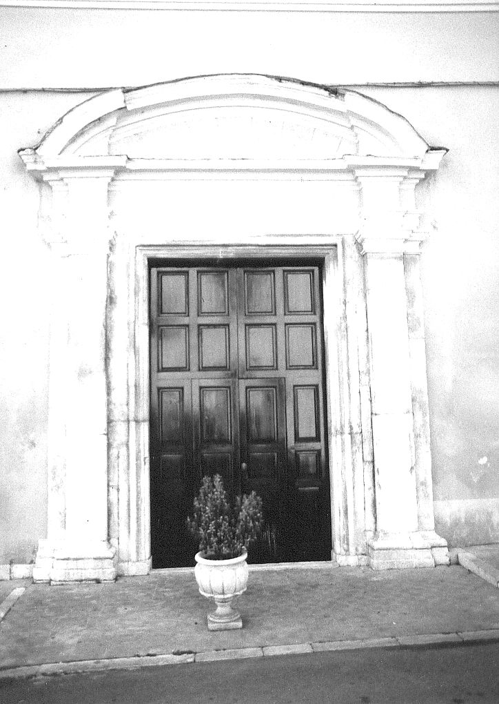 portale, opera isolata - bottega abruzzese (prima metà sec. XIX)