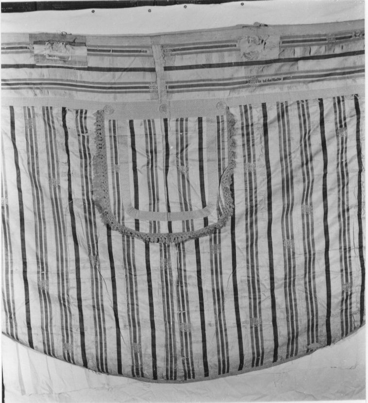 piviale, elemento d'insieme - manifattura italiana (ultimo quarto sec. XVIII)