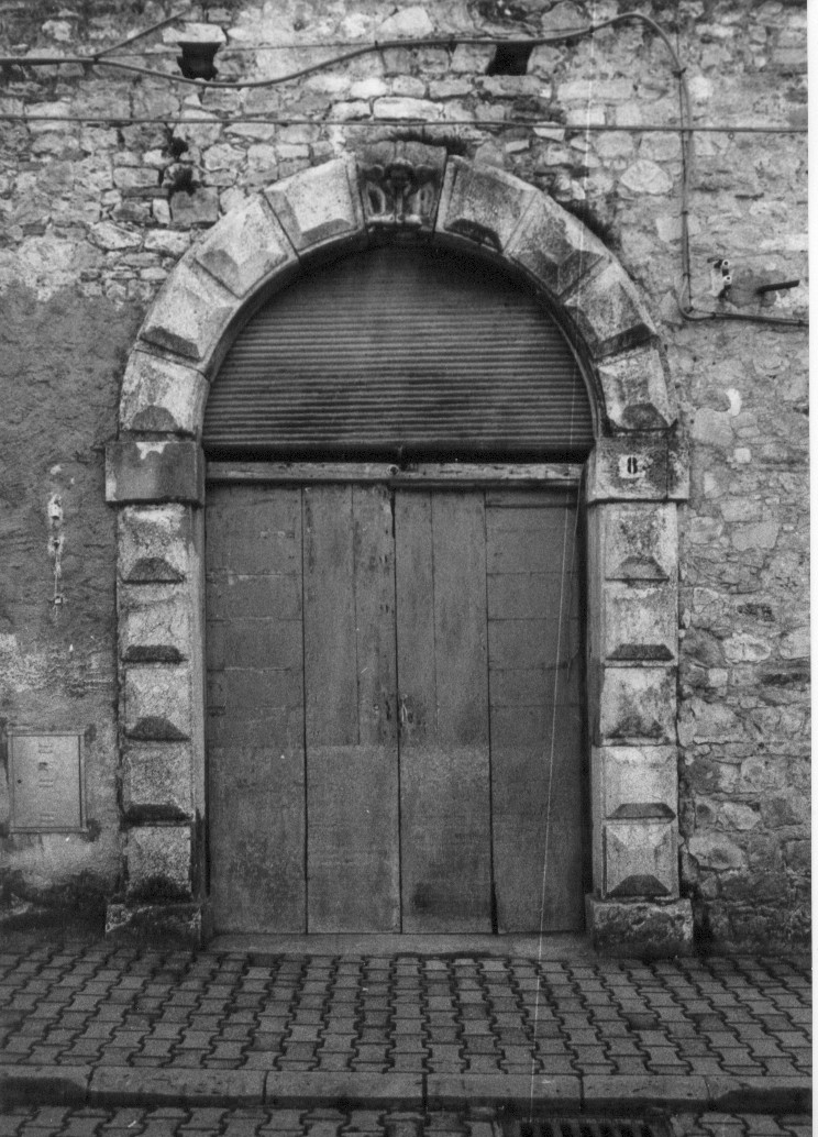 portale, opera isolata - ambito abruzzese (prima metà sec. XIX)