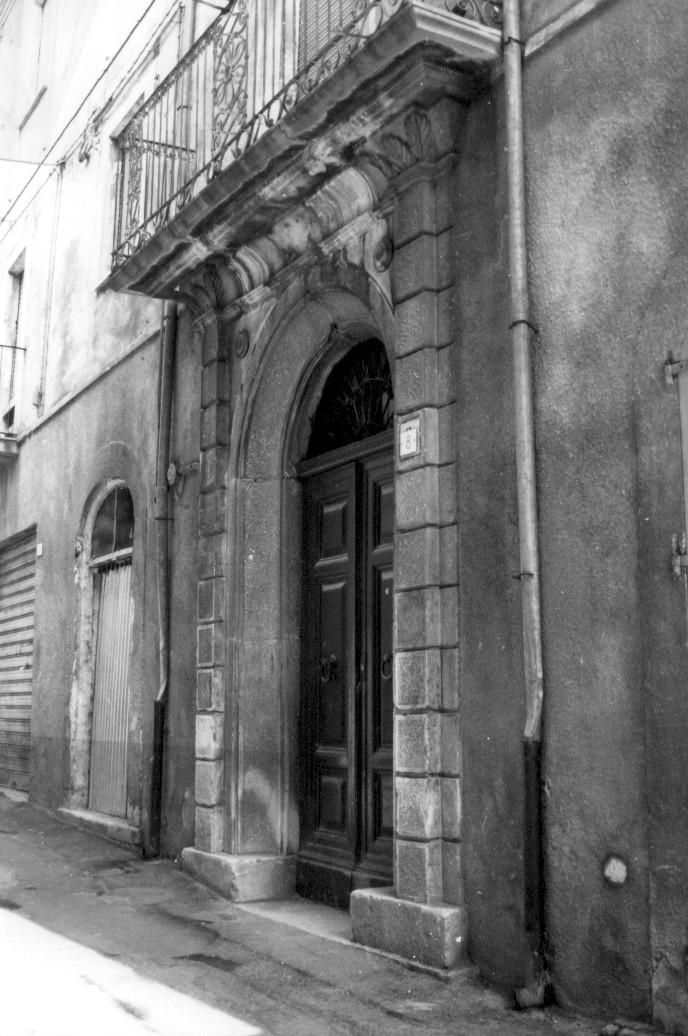 portale, elemento d'insieme - ambito Italia centrale (sec. XIX)