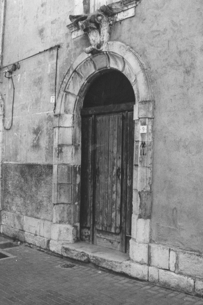 portale, elemento d'insieme - ambito Italia centrale (sec. XIX)